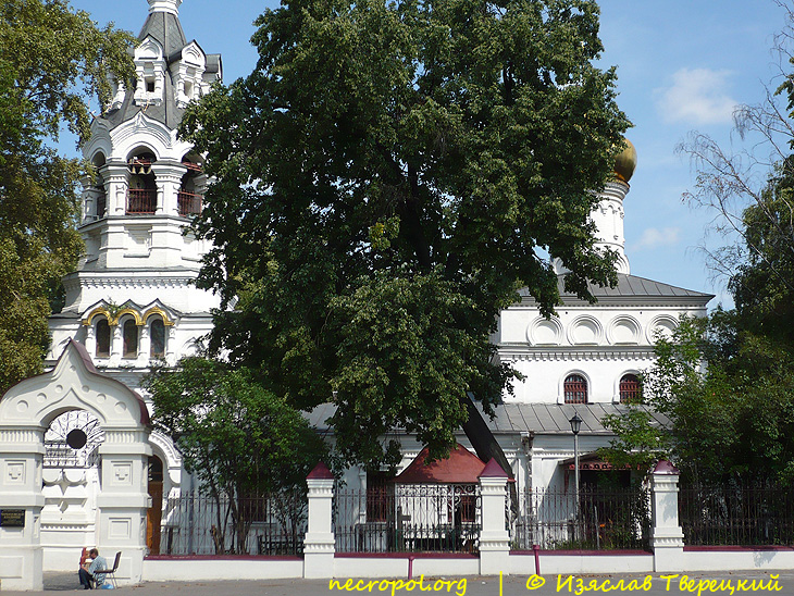 Ильинский храм в Черкизово; фото Изяслава Тверецкого, сентябрь 2009 г.