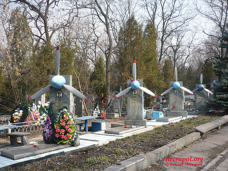 Вид Капустяного кладбища; фото Изяслава Тверецкого,  март 2011 г.