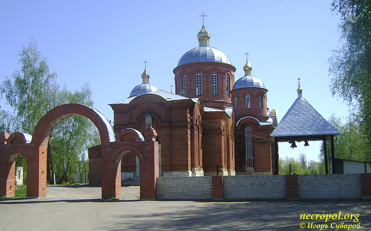 Храм в г. Кораблино; фото Игоря Суворова, май 2011 г.