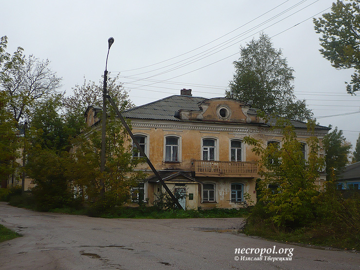 Дом в городе Бежецк; фото Изяслава Тверецкого, сентябрь 2011 г.