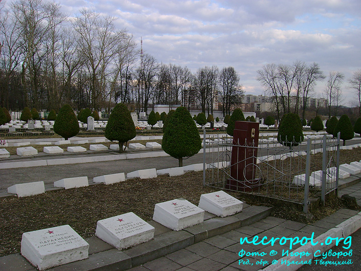 Воинский мемориал; фото Игоря Суворова, 2009 год