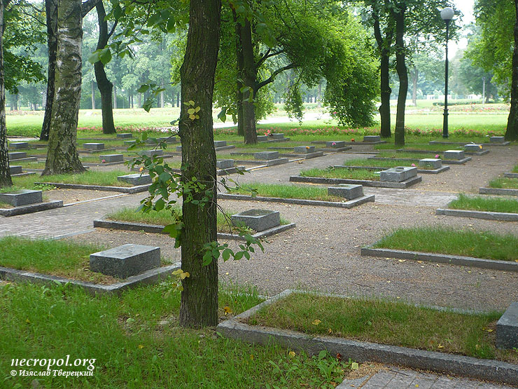 Вид кладбища; фото Изяслава Тверецкого, август 2011 г.