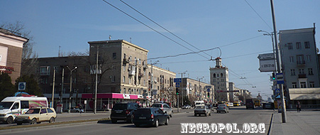 Часть проспекта Ленина в городе Запорожье; фото Изяслава Тверецкого, март 2012 г.