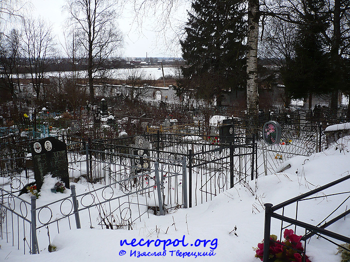 Иоанно-Богословское кладбище, вид кладбища от храма Иоанна Богослова; фото Изяслава Тверецкого, декабрь 2009 г.